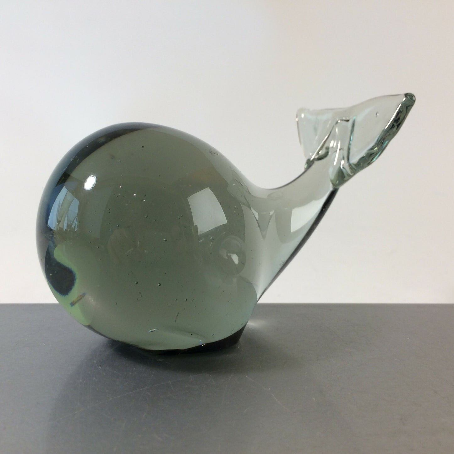 Glaswal Rauchglas L 10,5 cm Wal Fisch Glas Vintage