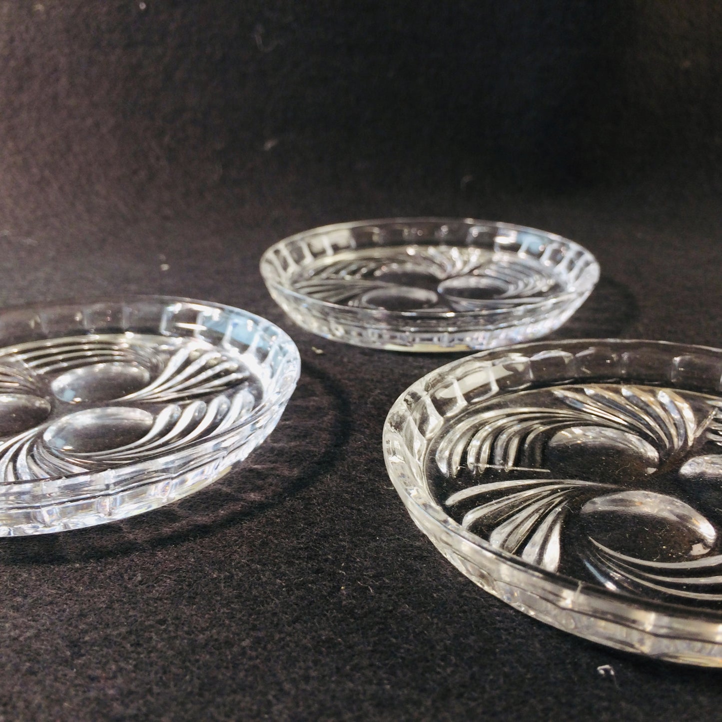 Untersetzer Glas 3er Set 8,4 cm Dekoration Teller Trinkgläser Tropfenschutz