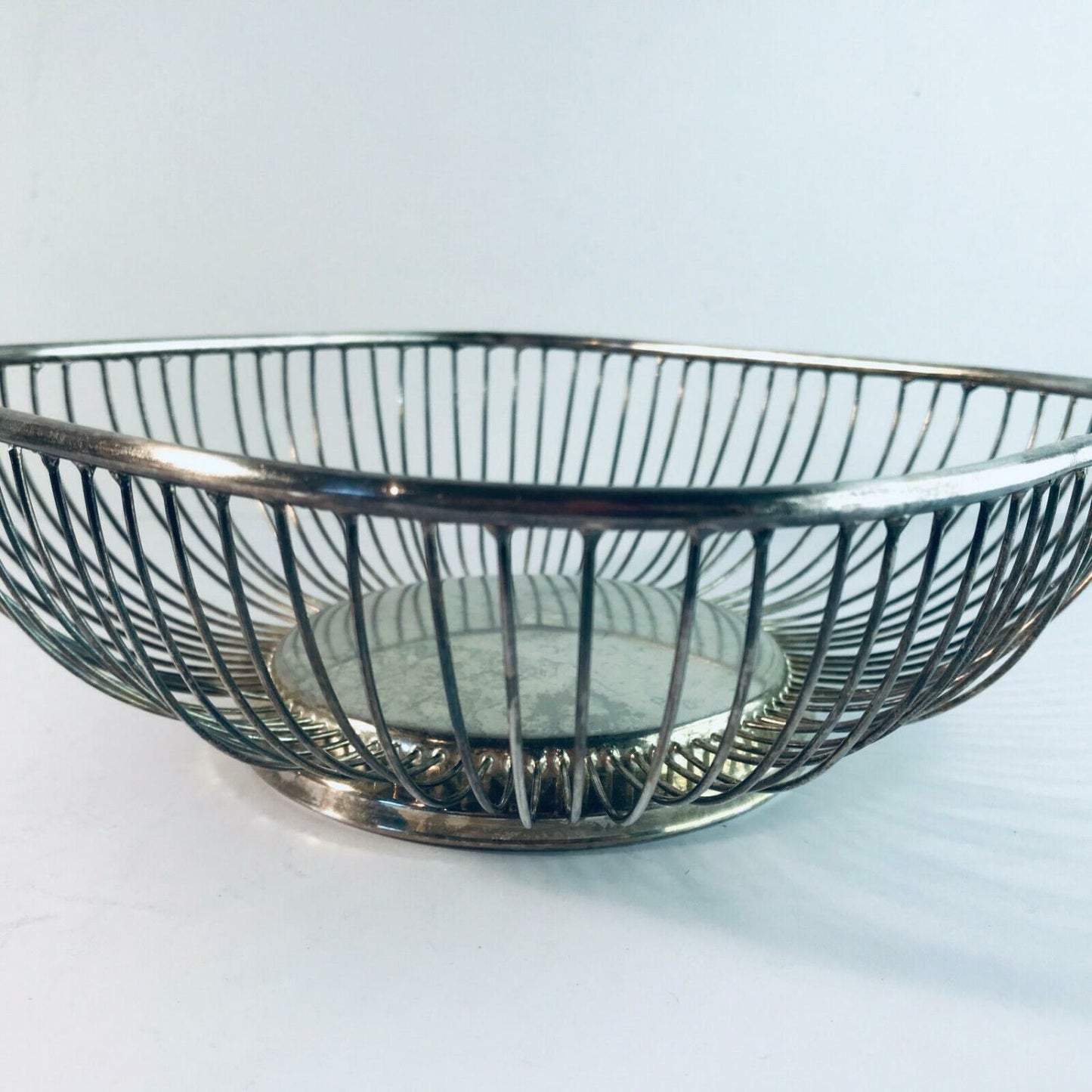 Brotkorb versilbert Brotschale Schale Korb Obstkorb D 26 cm leicht eckig