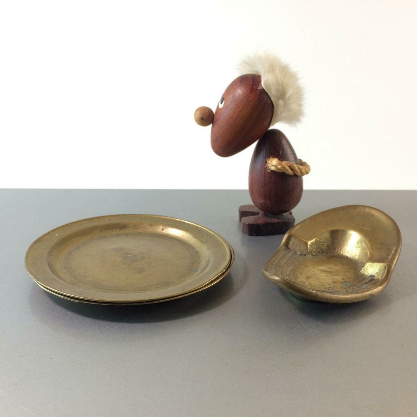 MESSING Schale kleiner Teller 50er 60er Schälchen Teller Teak Figur Fell