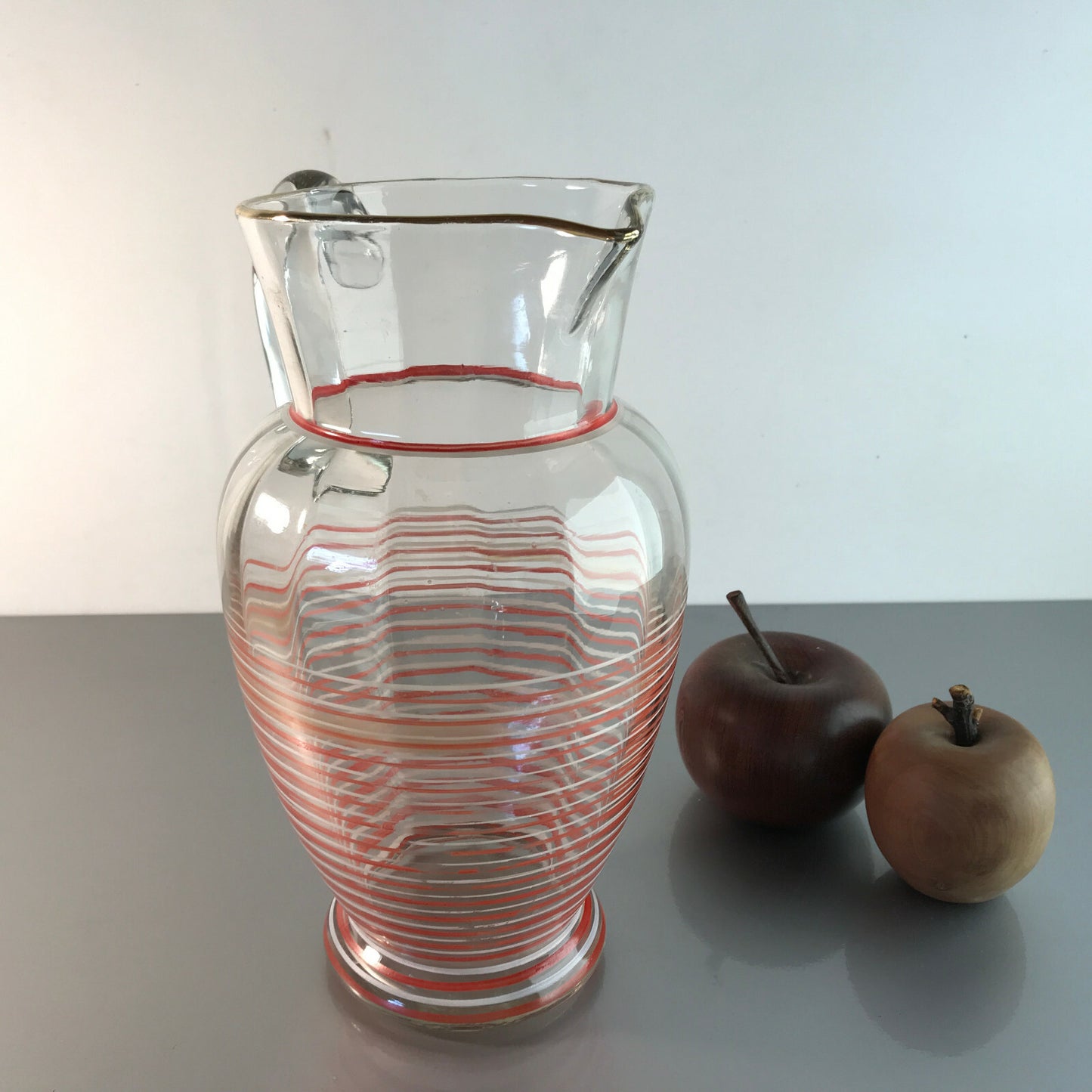 MID CENTURY Kanne bemalt Glas Karaffe Saftkrug 23,5 cm 50er 60er Vintage