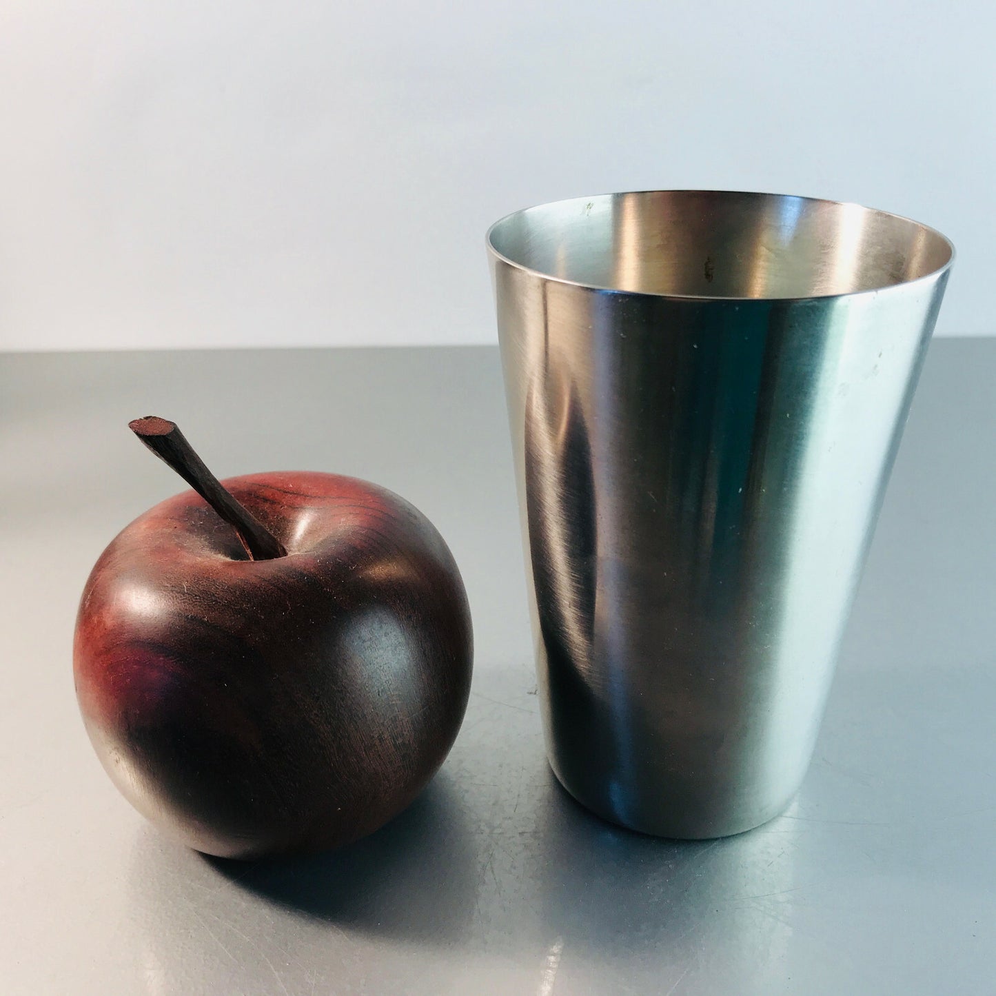 HKE Edelstahl Becher 10,6 cm Trinkbecher Zahnputzbecher