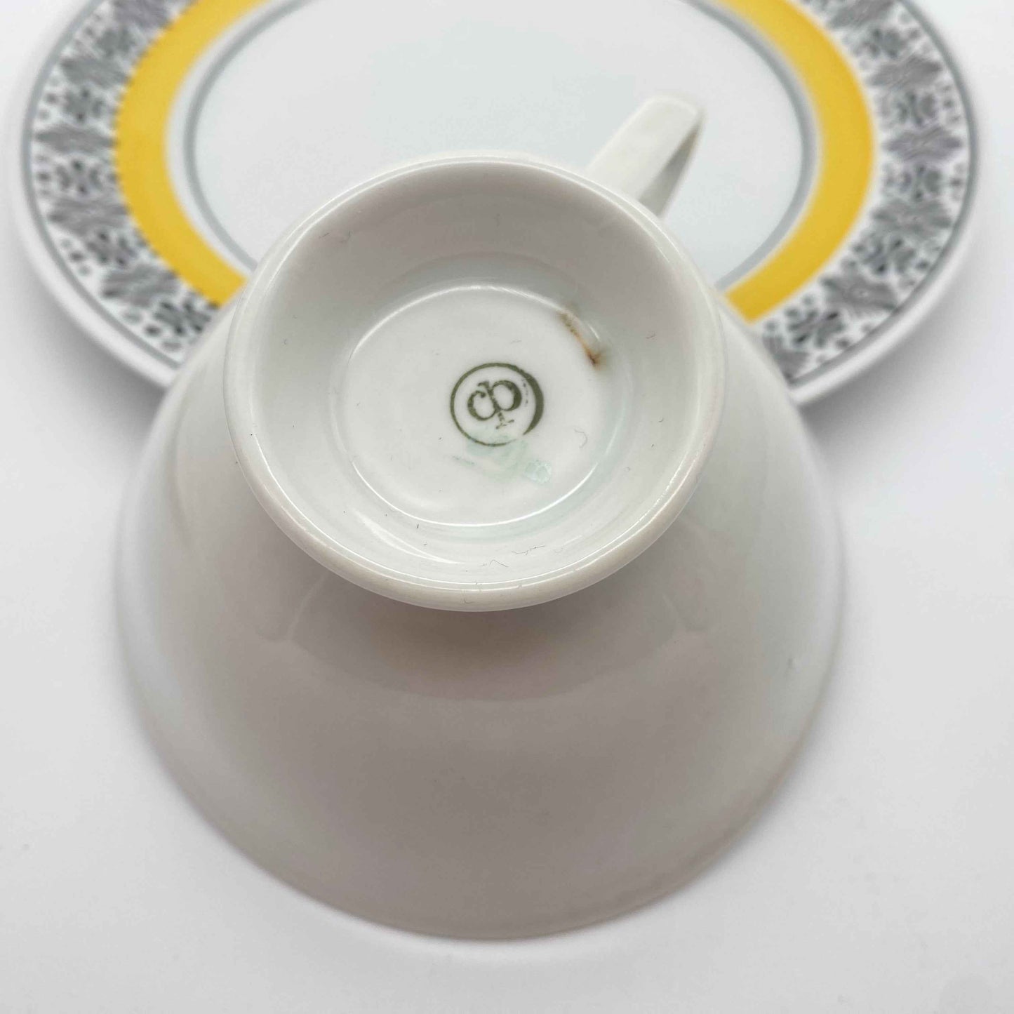 VEB Colditz Porzellan Sammelgedeck Teller Tasse Untertasse gelb schwarz