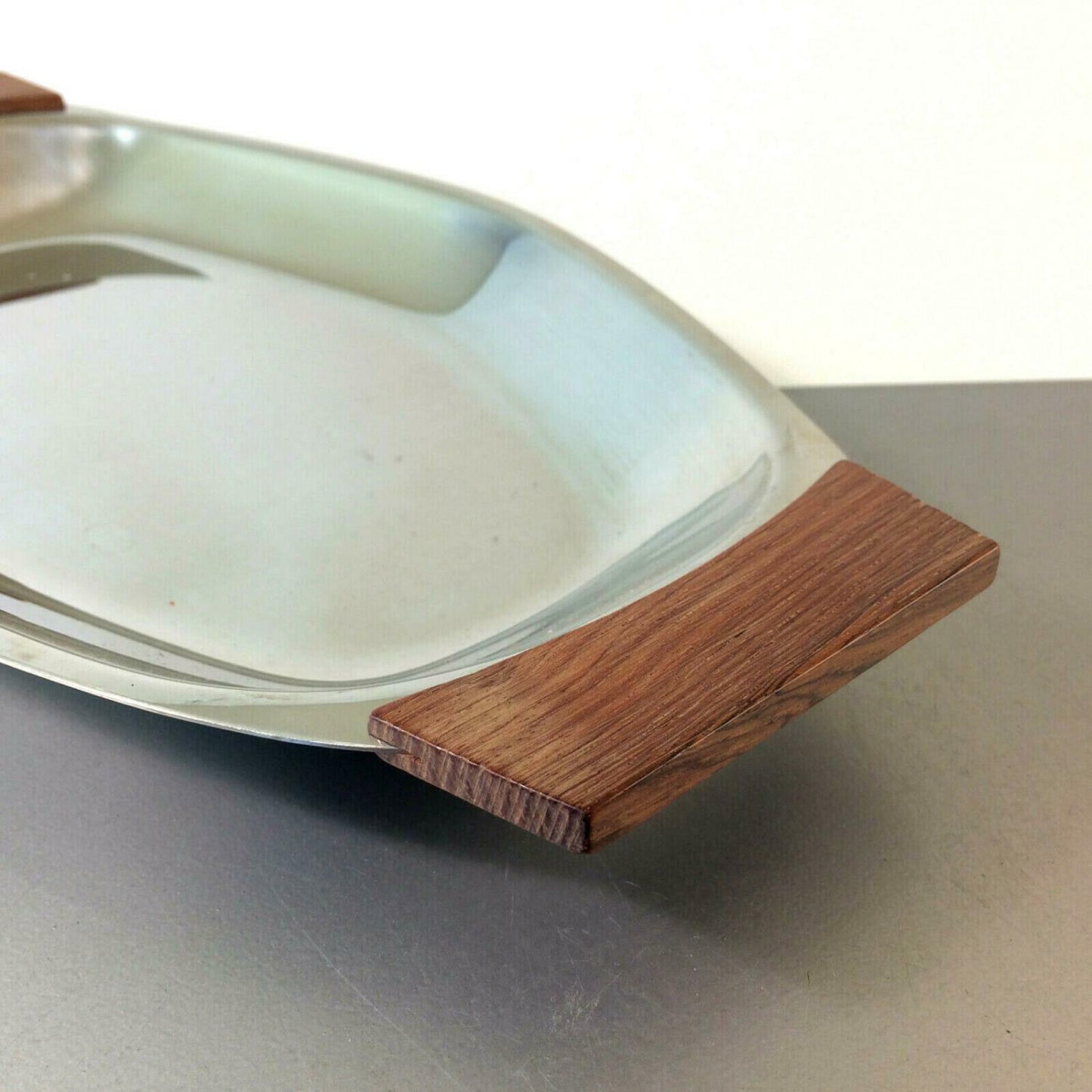 KLEEBLATT  Anrichte Platte Servierplatte Edelstahl Teak 33,5 cm