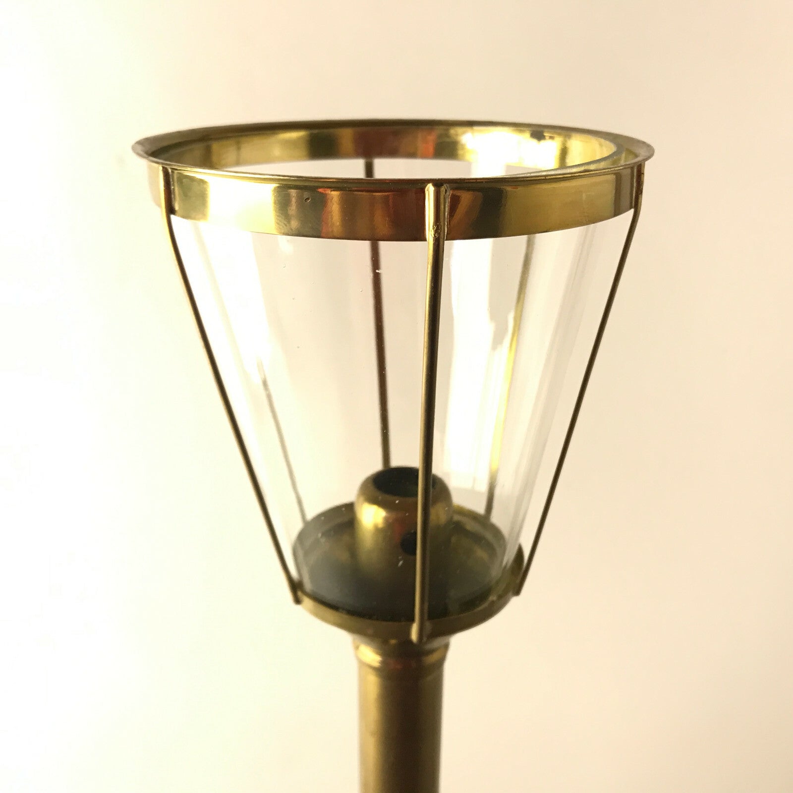Vintage Kerzenhalter Windlicht Messing Glas Schirm H 33 cm Kerzenständer