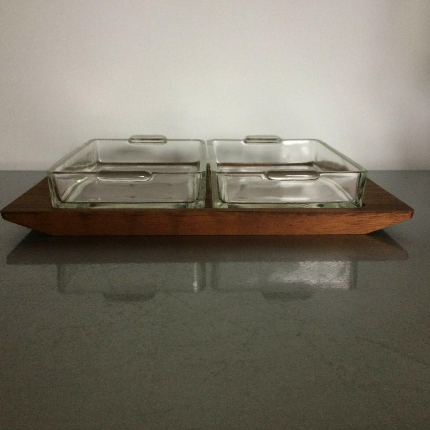 Servierschalen auf Tablett Holz Teak 50er 60er Glas Schalen Schälchen