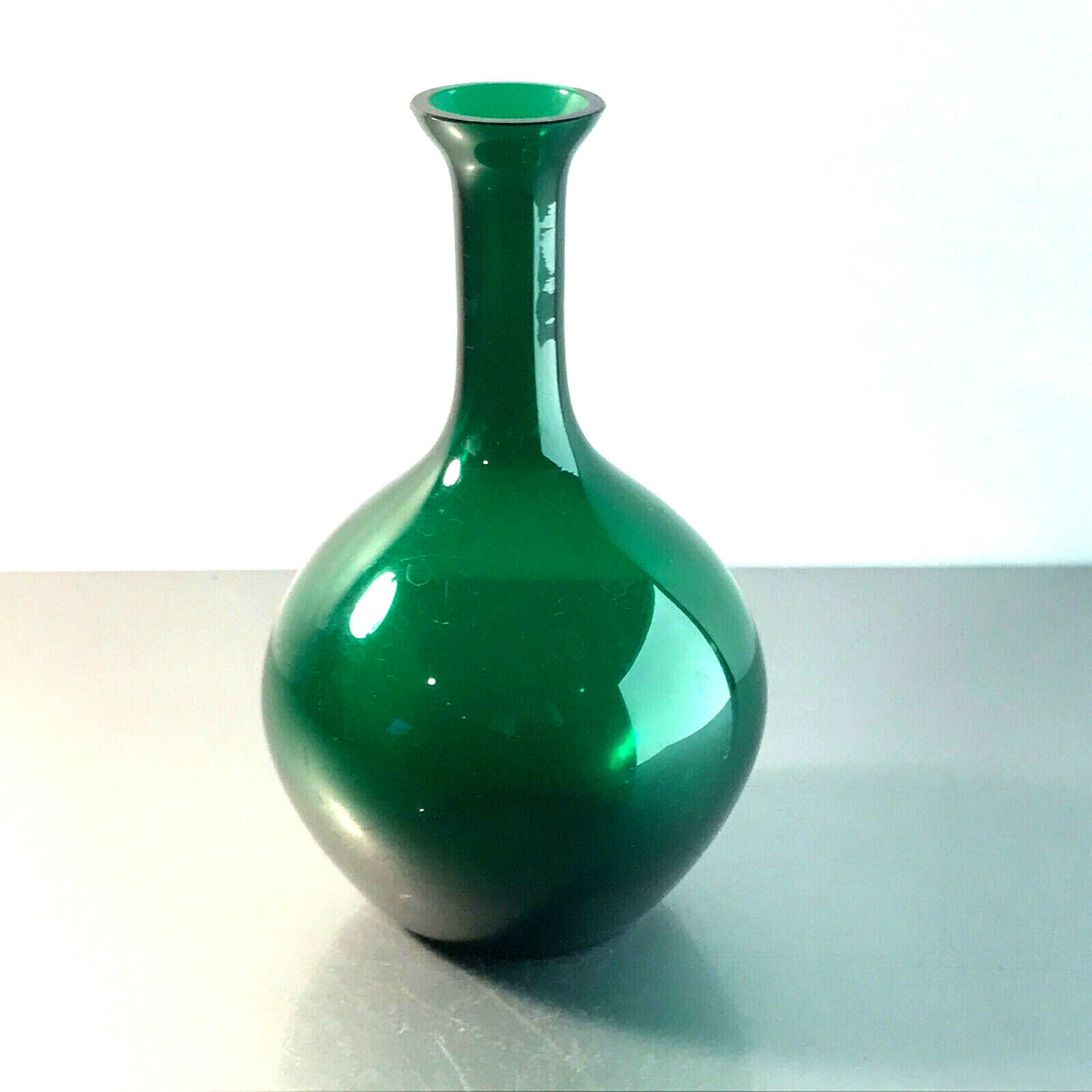 Vintage Vase 50er 60er 16 cm grün MID CENTURY Glas