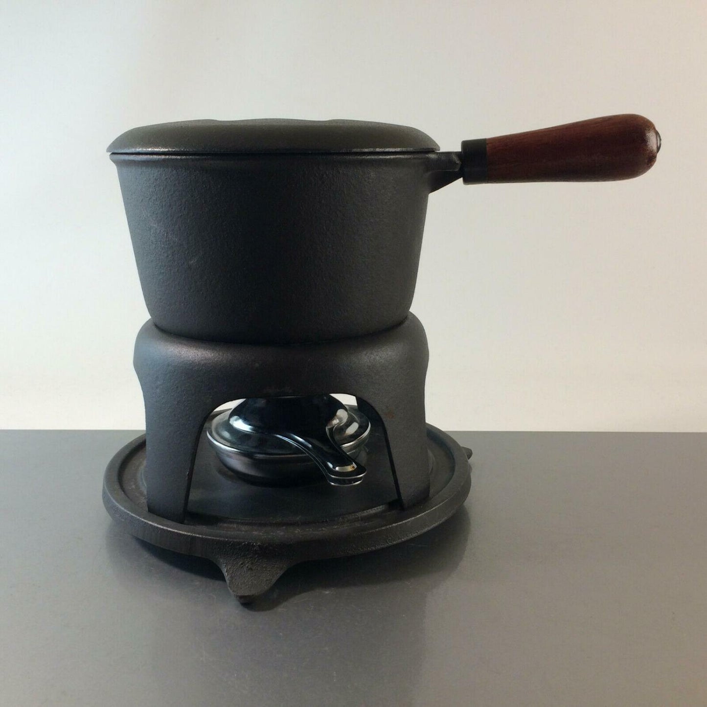 HP Käsefondue Topf Gusseisen mit Stövchen Eisen Metall Vintage FONDUE