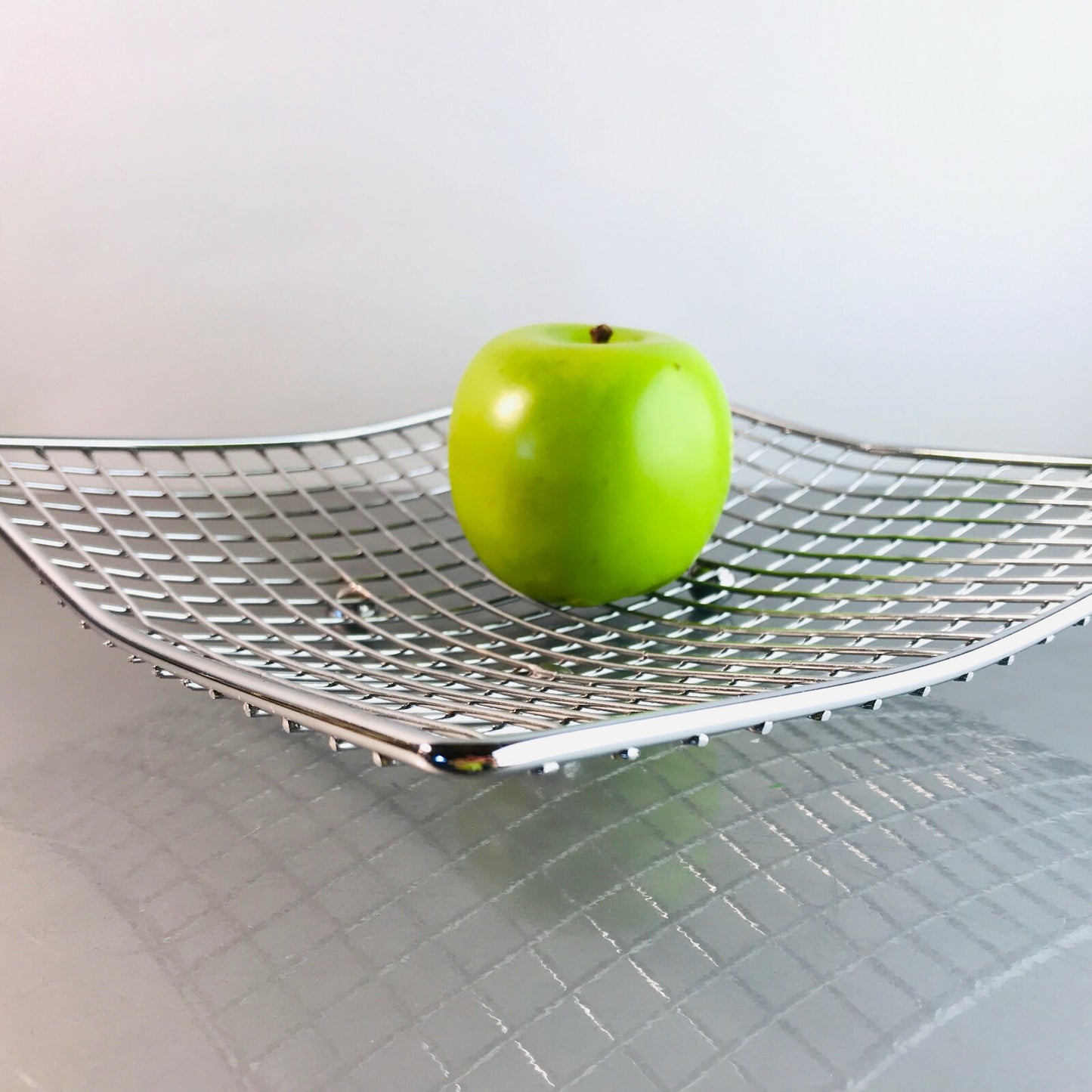 Schale Obstschale Ablage Obstkorb 25 x 25 cm Edelstahl eckig Kugelfüße