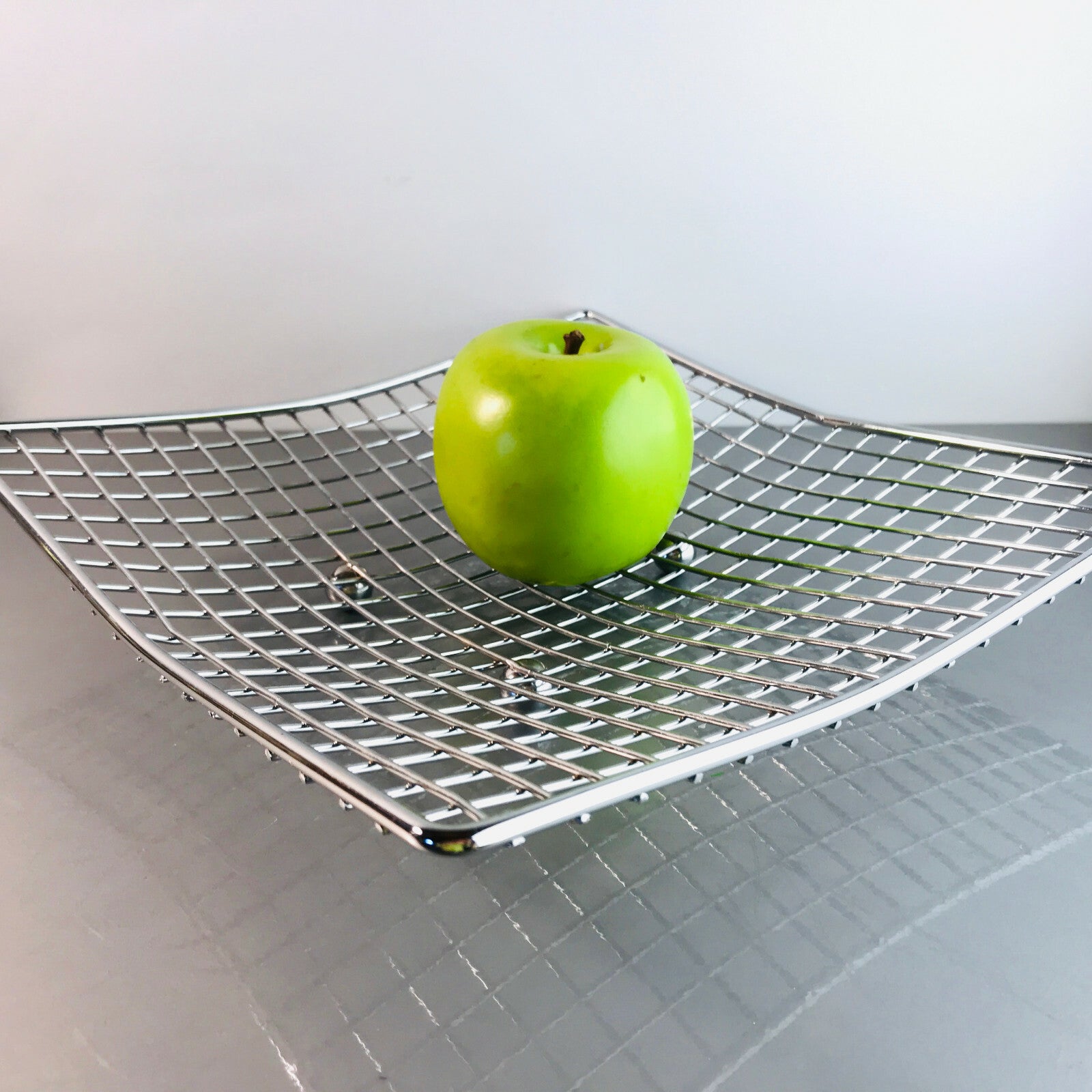 Schale Obstschale Ablage Obstkorb 25 x 25 cm Edelstahl eckig Kugelfüße