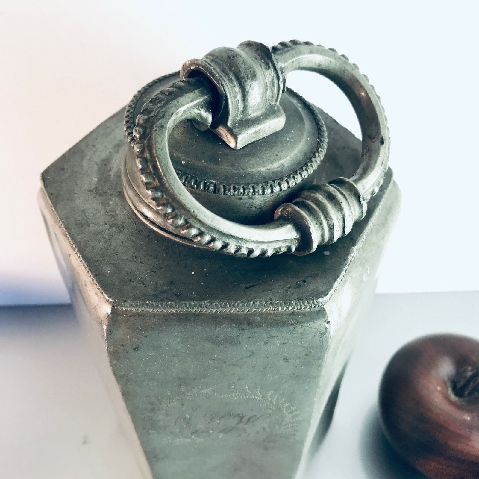 Schraubkanne Zinn Dose 24 cm Schraubverschluss achteckig 1842