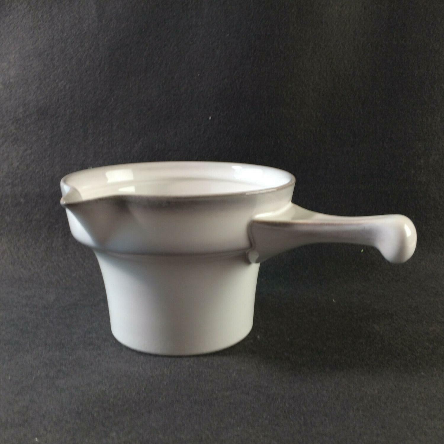 GOEBEL weiß grau Sauciere Saucentöpfchen Topf Stieltopf H 8,5 cm