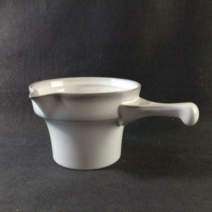 GOEBEL weiß grau Sauciere Saucentöpfchen Topf Stieltopf H 8,5 cm