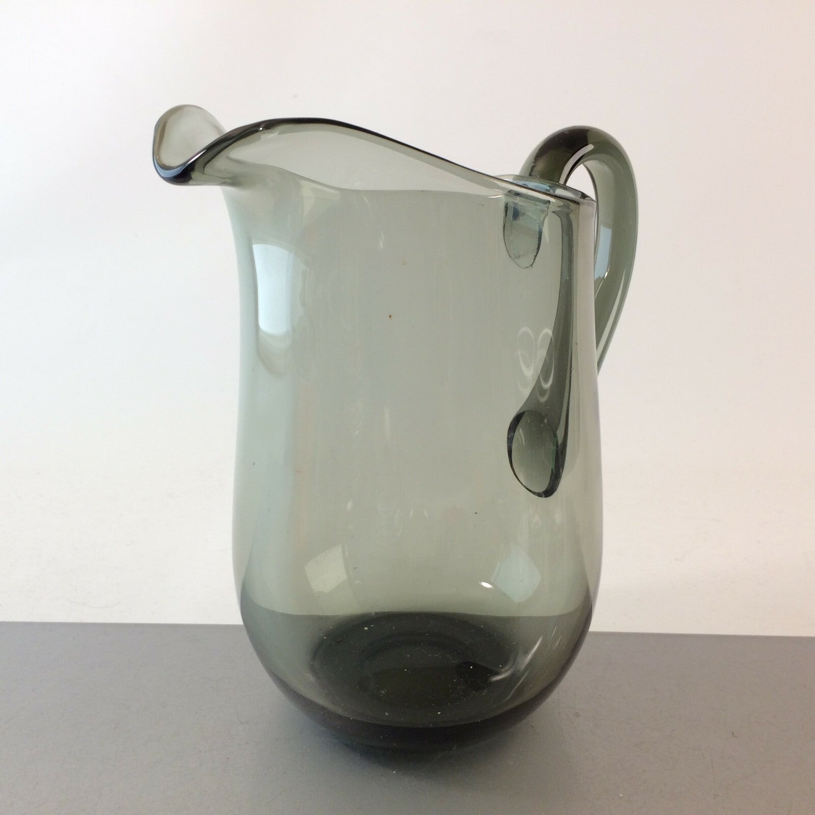 RAUCHGLAS Turmalin Glas Vase Kanne Karaffe VINTAGE 20,5 cm 60er 70er Kanne