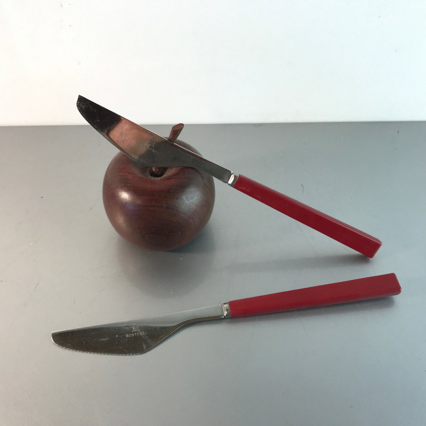 Vintage Messer rot rostfrei  50er 60er MID CENTURY 21 cm 2er Set
