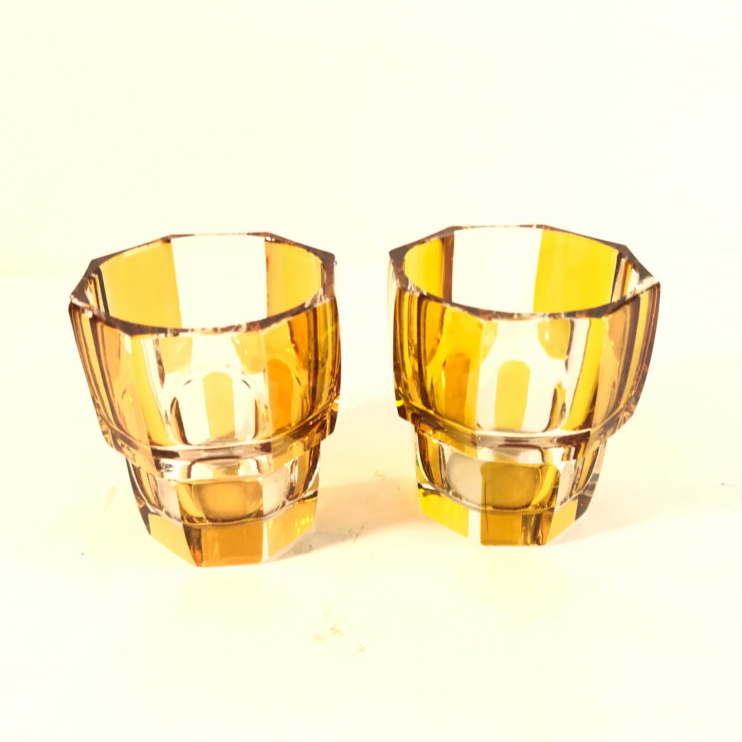 Schnapsgläser 5,6 cm 2er Set 50er 60er Likörgläser Bernstein Facetten