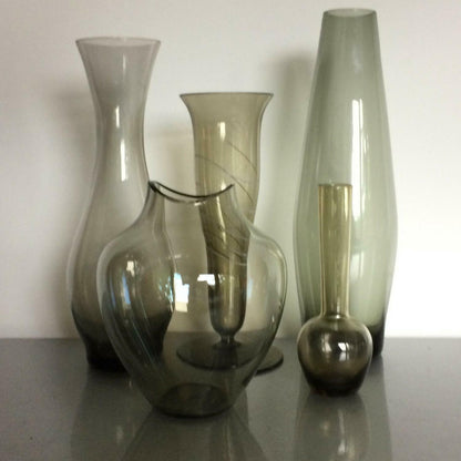 Vasen Gläser KONVOLUT 50er 60er MID CENTURY Rauchglas Vase welliger Rand