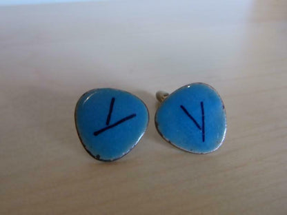 Alte MANSCHETTEN Manschettenknöpfe Kupfer Emaille türkis blau Y Zeichen