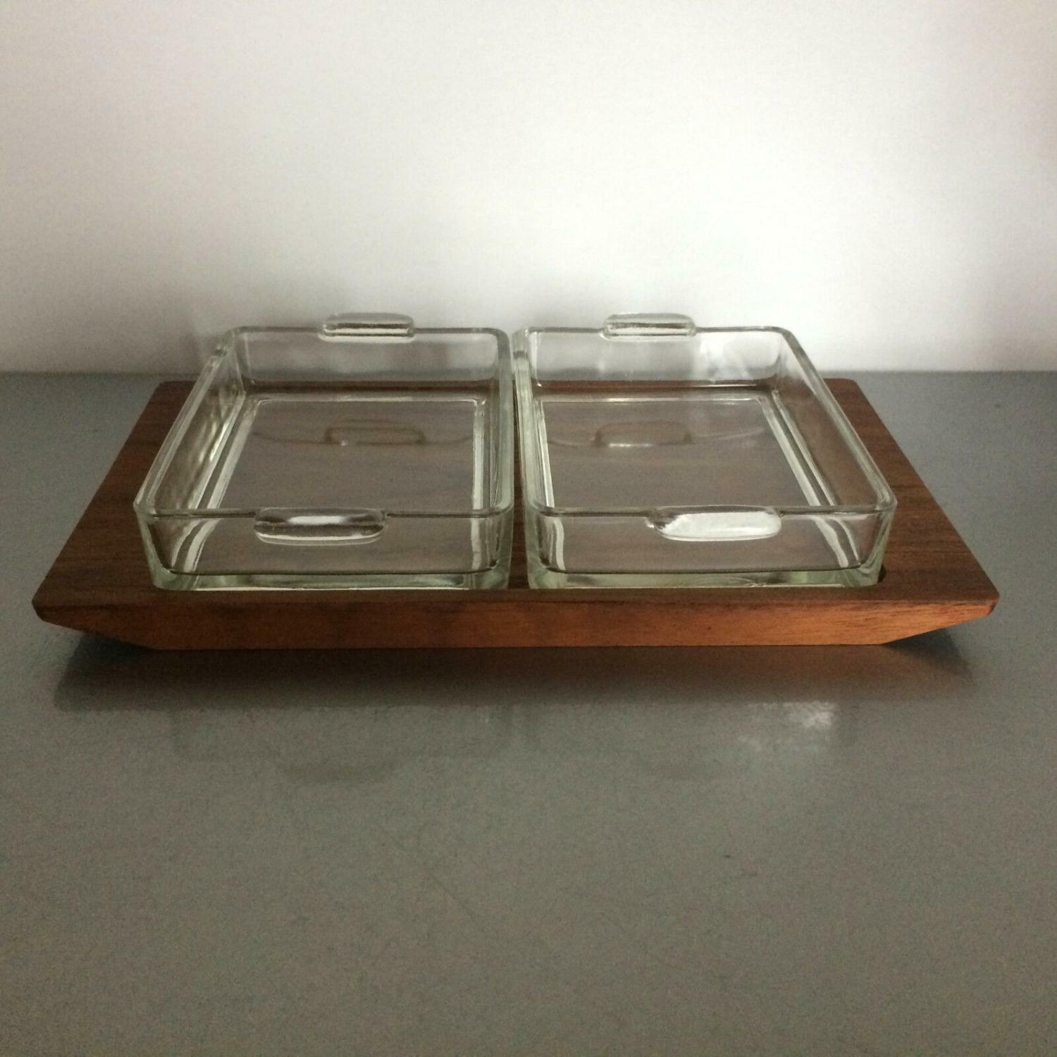 Servierschalen auf Tablett Holz Teak 50er 60er Glas Schalen Schälchen