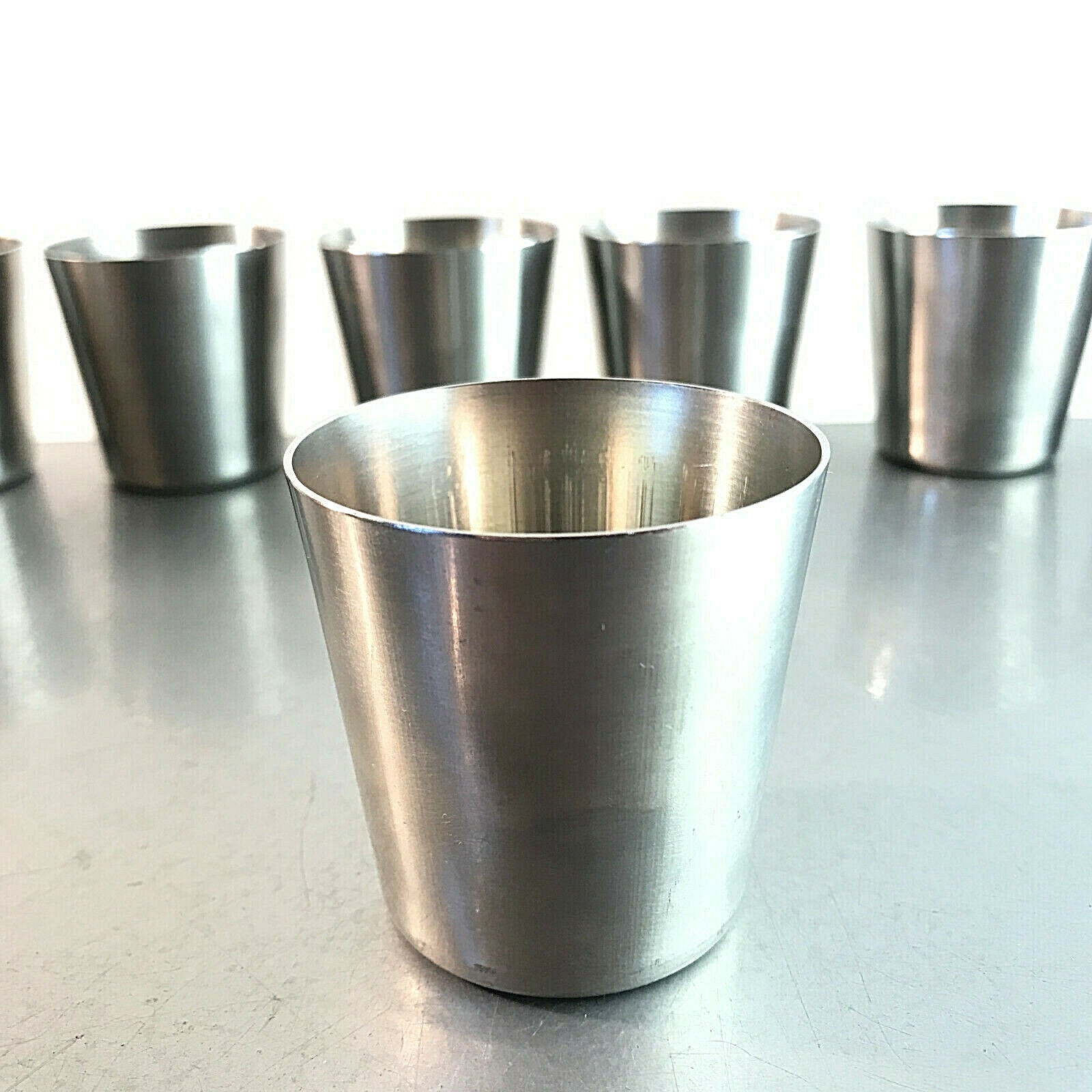 Edelstahl Becher 5,5 cm Trinkbecher 7er Set Schnapsgläser Schnapsbecher