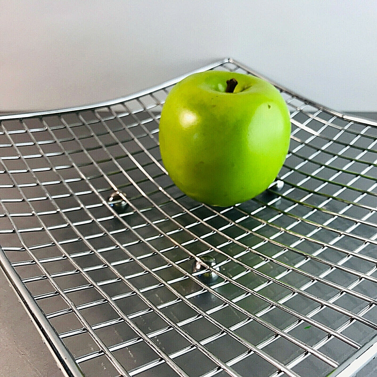 Schale Obstschale Ablage Obstkorb 25 x 25 cm Edelstahl eckig Kugelfüße