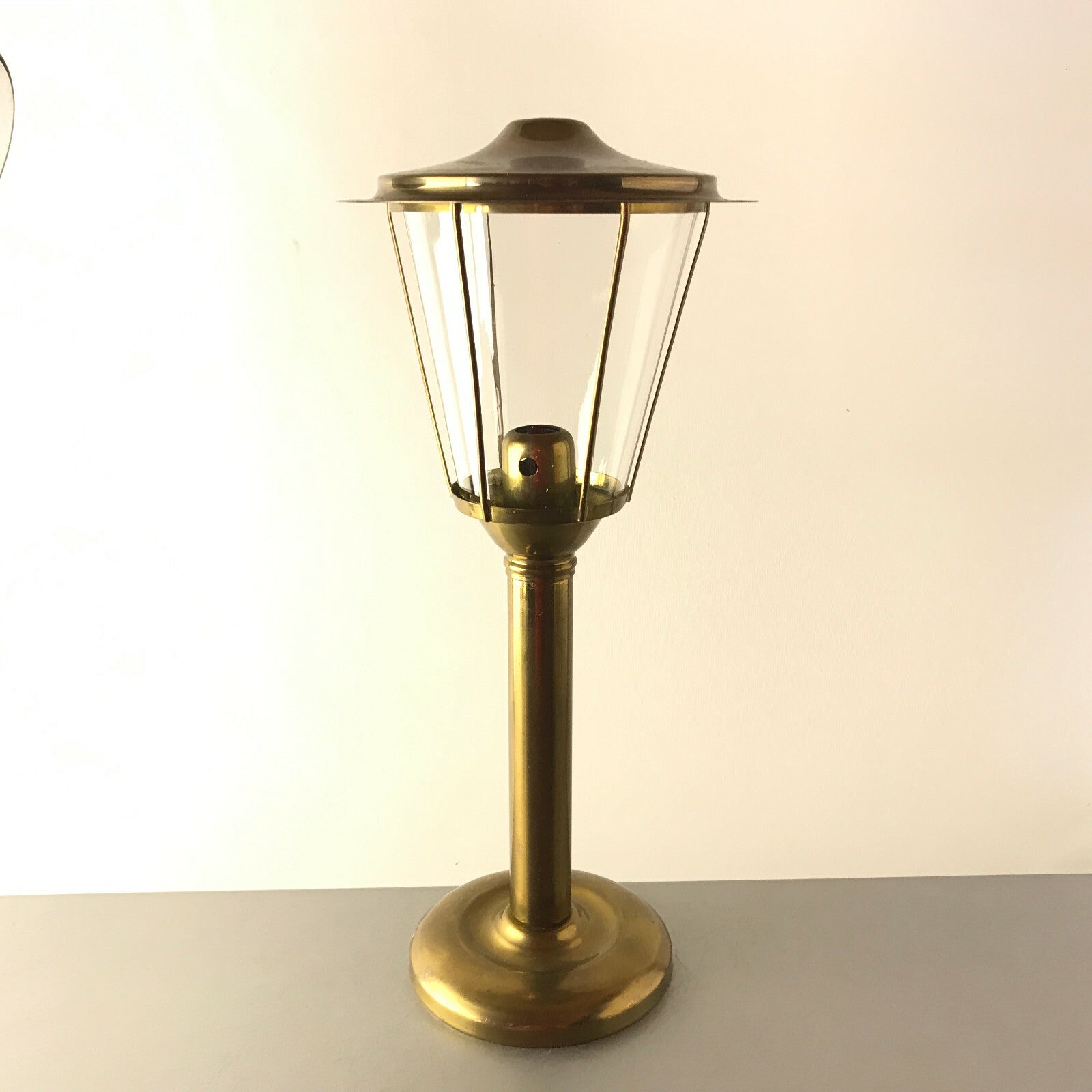 Vintage Kerzenhalter Windlicht Messing Glas Schirm H 33 cm Kerzenständer