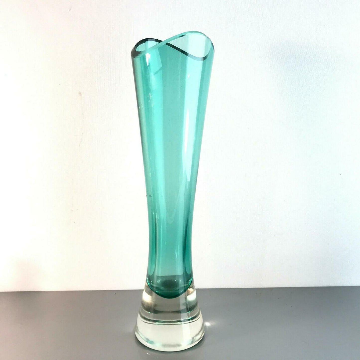 Vintage VASE Glasvase Design 60er 50er MID CENTURY grün 28 cm