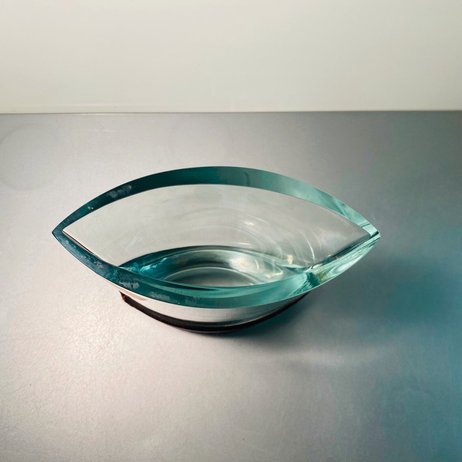 Vintage Glas Vase Cezary Wasowski MID CENTURY 16 cm Leder Binde