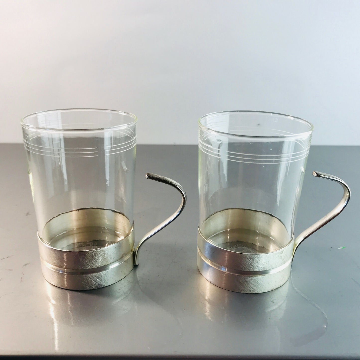 SCHOTT Teetassen Teegläser 10 cm mit Dekor im Halter 2er 50er 60er