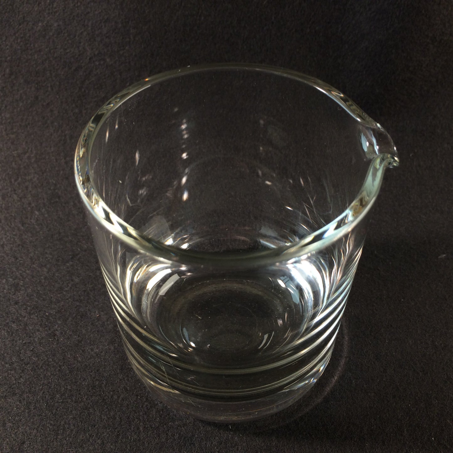 KARAFFE Kanne Krug im Design 60er 70er 9,5 cm Glas Kännchen