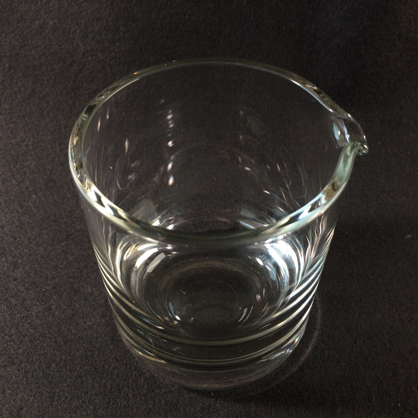 KARAFFE Kanne Krug im Design 60er 70er 9,5 cm Glas Kännchen