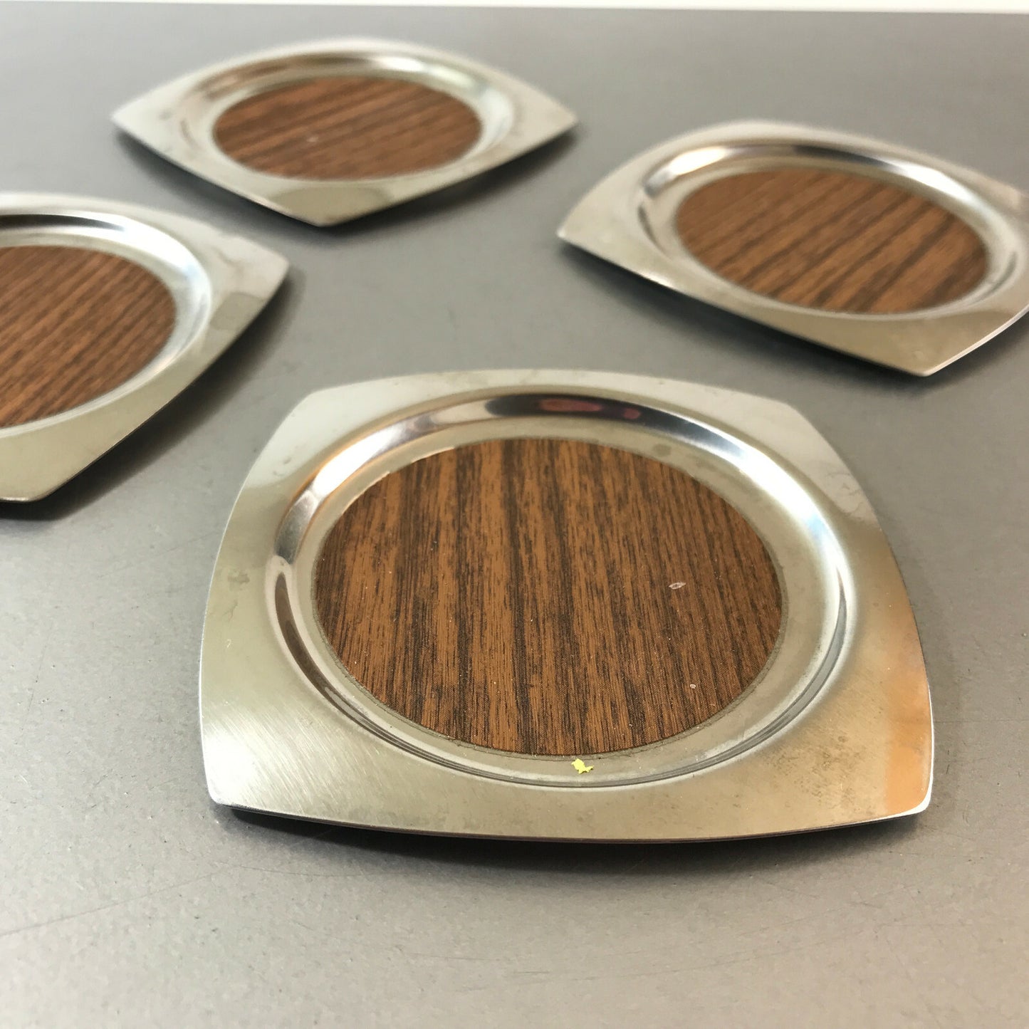 Edelstahl Untersetzer D 10,5 cm Glasuntersetzer Teller 4 er SET Holz Teak