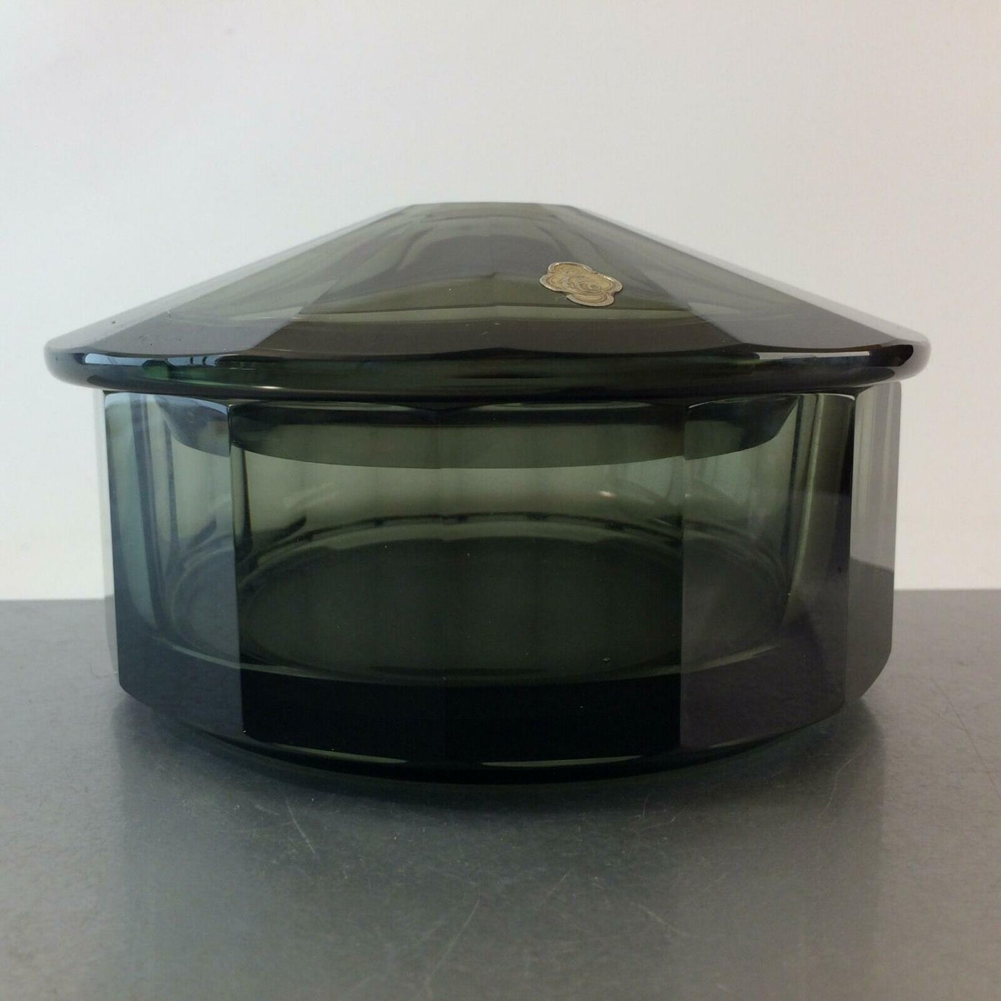 Art Déco Glasdose Dose gemarkt Rauchglas Facettenschliff 15,5 cm Böhmen