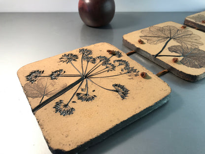 VINTAGE Keramik Ton Wandtafel Blumendruck mit Farbe Tonkeramik 60er 