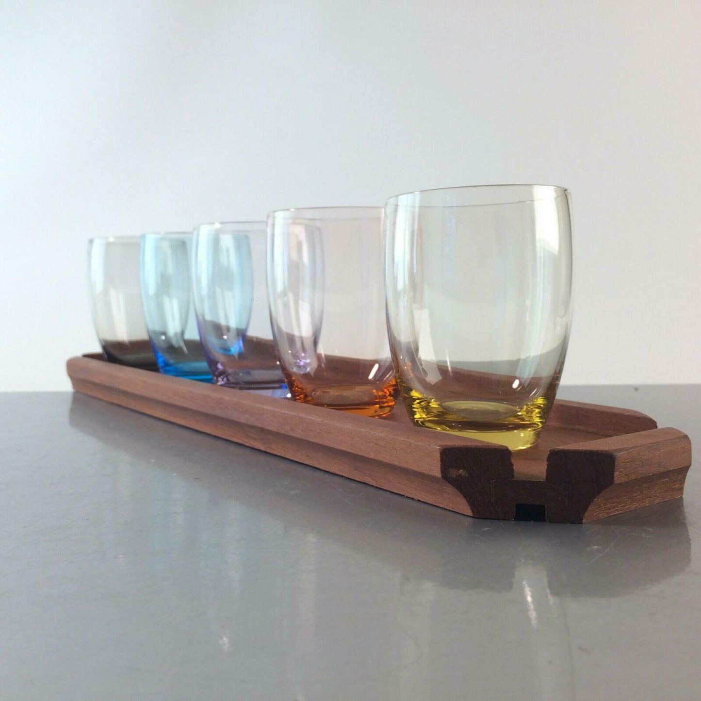 Gläser GLAS 5 er Set mit Tablett HOLZ Teak 50er 60er 7,5 cm bunt