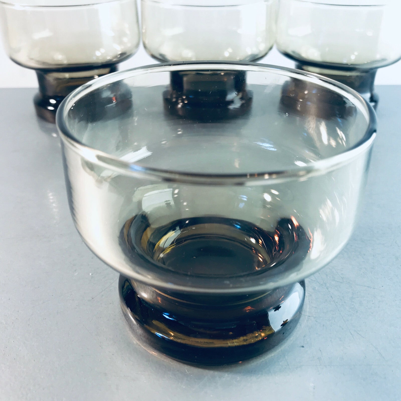 Vintage RAUCHGLAS 7,5 cm Wassergläser 4 er Set Gläser Trinkgläser Glas 