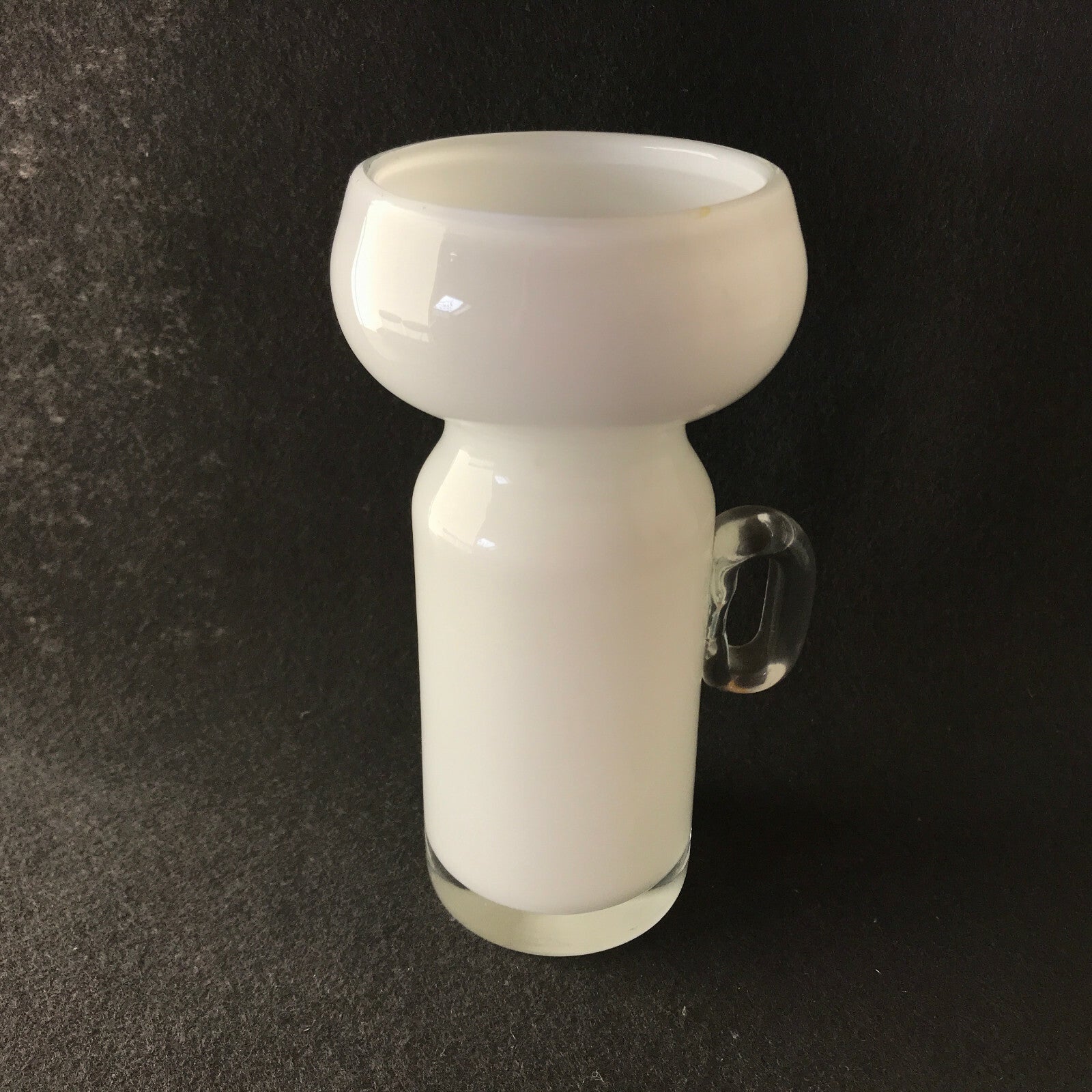 Vintage Vase weiß klar 16cm 50er MID CENTURY Überfang weiß