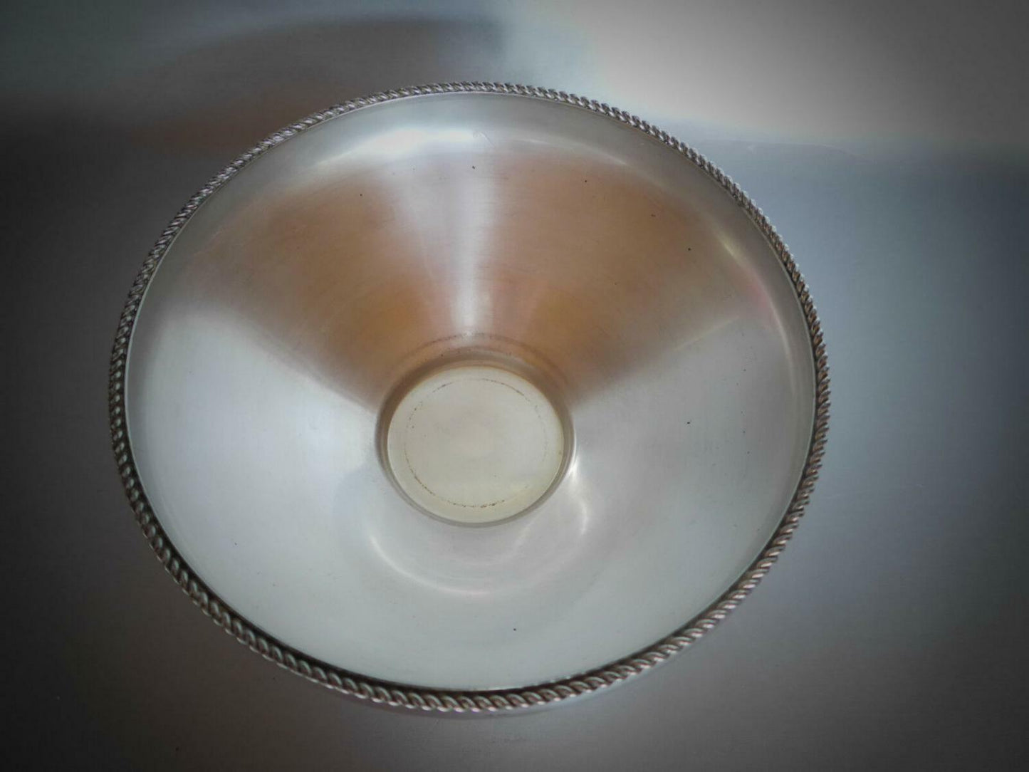 Platte Schale  50er 60er Tablett versilbert mit Ornamentband D 19 cm