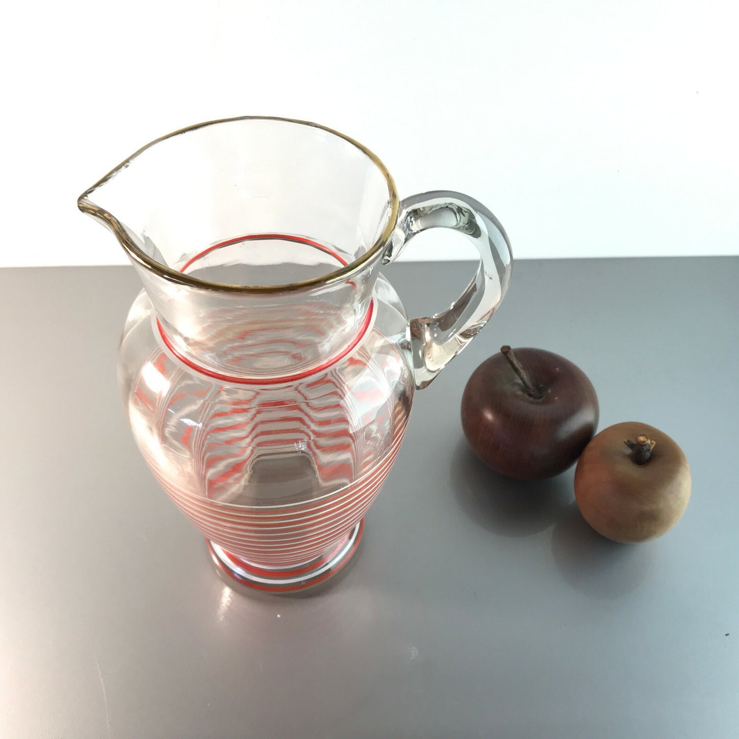MID CENTURY Kanne bemalt Glas Karaffe Saftkrug 23,5 cm 50er 60er Vintage