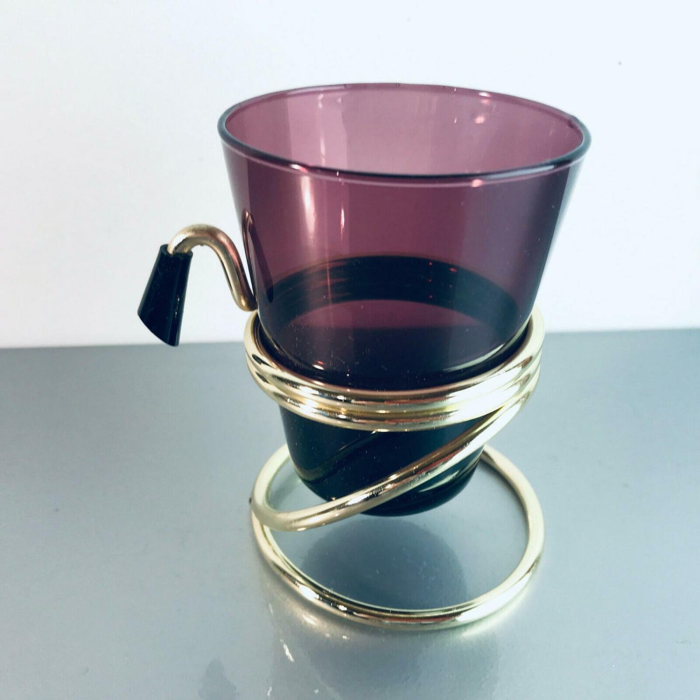 Glas lila Messing 50er 60er mit Halter MID CENTURY