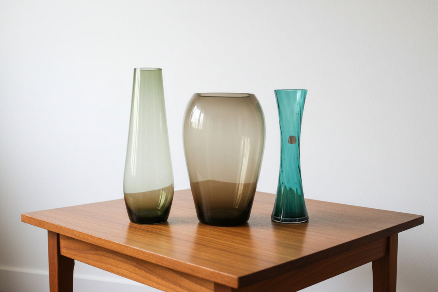 Gläser VINTAGE Vasen Set 50er 60er MID CENTURY Rauchglas Konvolut Taube