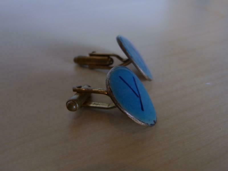 Alte MANSCHETTEN Manschettenknöpfe Kupfer Emaille türkis blau Y Zeichen