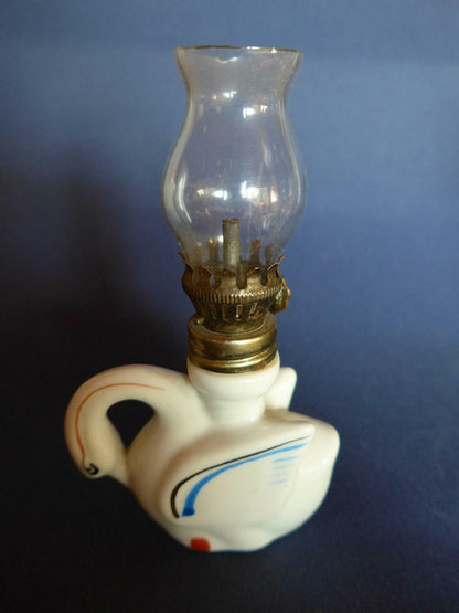 Mini Petroleumlampe Glas / Porzellan 12,5 cm Kerosene Petroleumleuchte