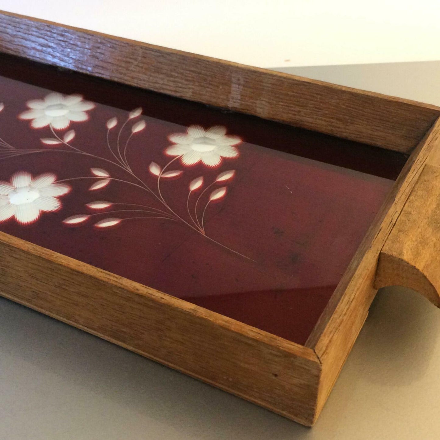 Tablett Spiegelglas geschliffen rot Blumen Holz B 37 mit Griffen 30er 40er