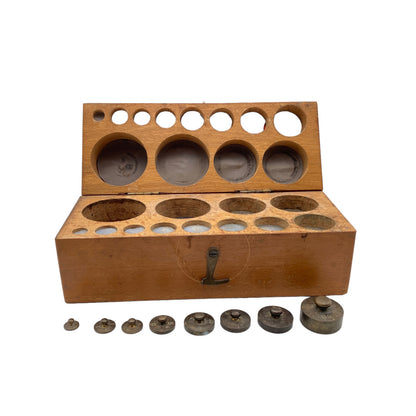 Alte Gewichte Waage 1g 2g 5g 10g 20g 50g unvollständig Holz Box 30er 40er 50er