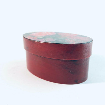 Dose in Span Optik aus KUnststoff rot mit Rosen 8 x 5 x 3,8 cm