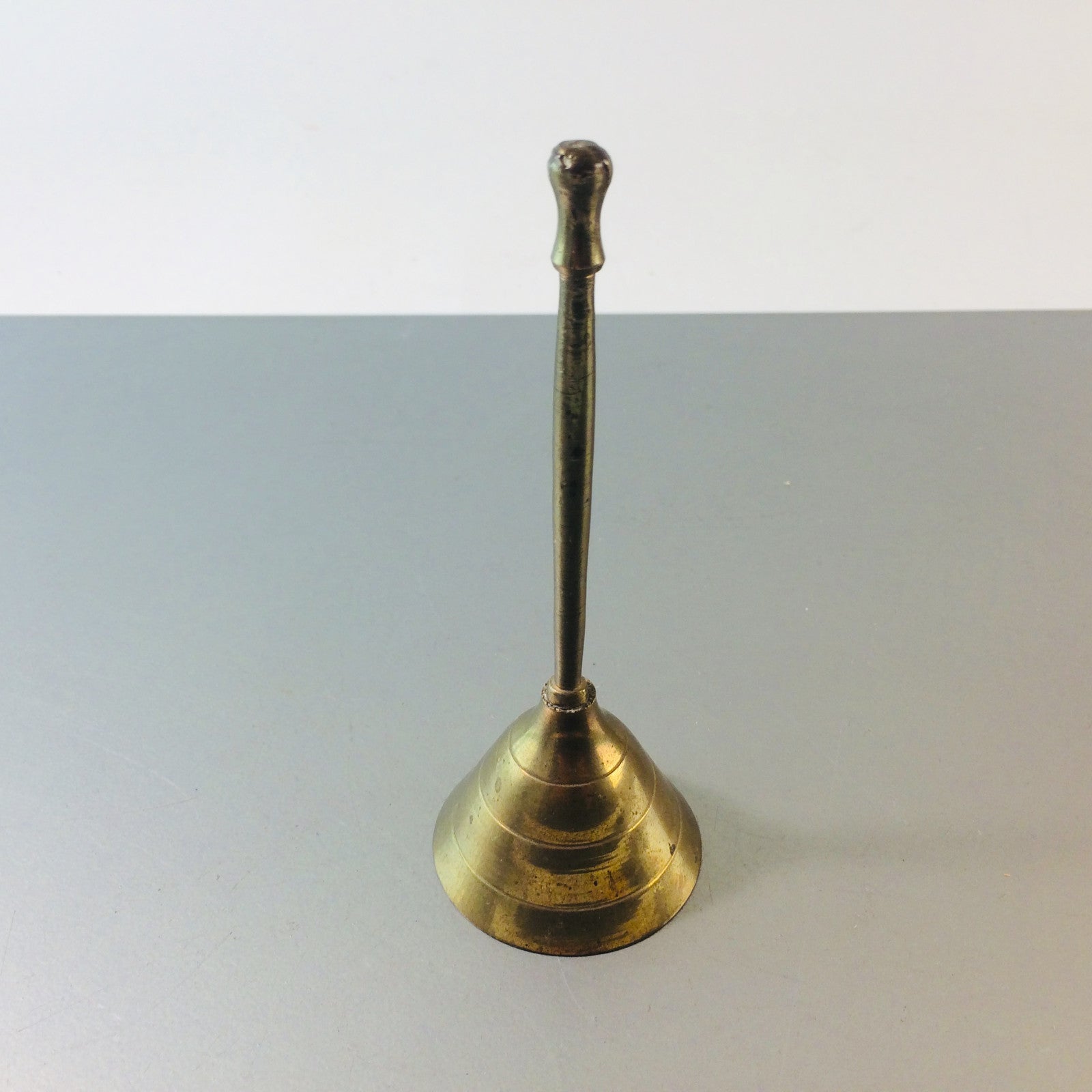 Messing Tischglocke Vintage H 13 cm 50er 60er MID CENTURY Glocke