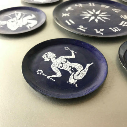 Untersetzer für Gläser 50er 60er D 7,8 cm Emaille emailliert Teller Set