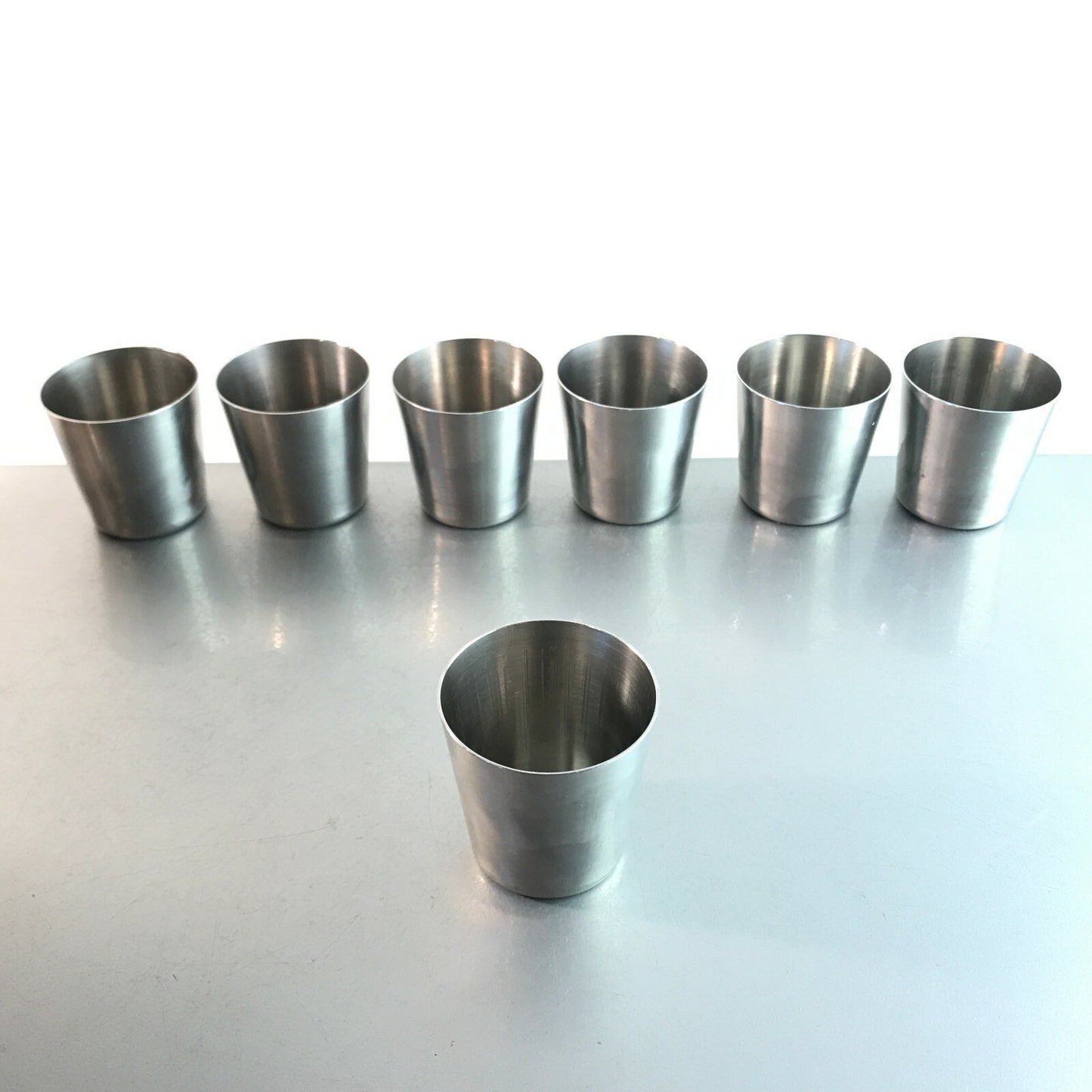 Edelstahl Becher 5,5 cm Trinkbecher 7er Set Schnapsgläser Schnapsbecher