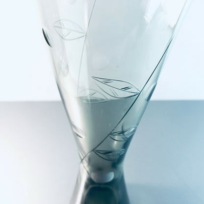 MID CENTURY Rauchglas 24 cm Bechervase Vase Blüten Blätter Schliff 60er